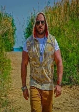 اغنية احمد مكي اغلى من الياقوت Mp3